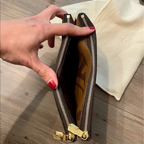 SOLD‼️Auth Louis Vuitton double zip pochette - Picture 13 of 16
